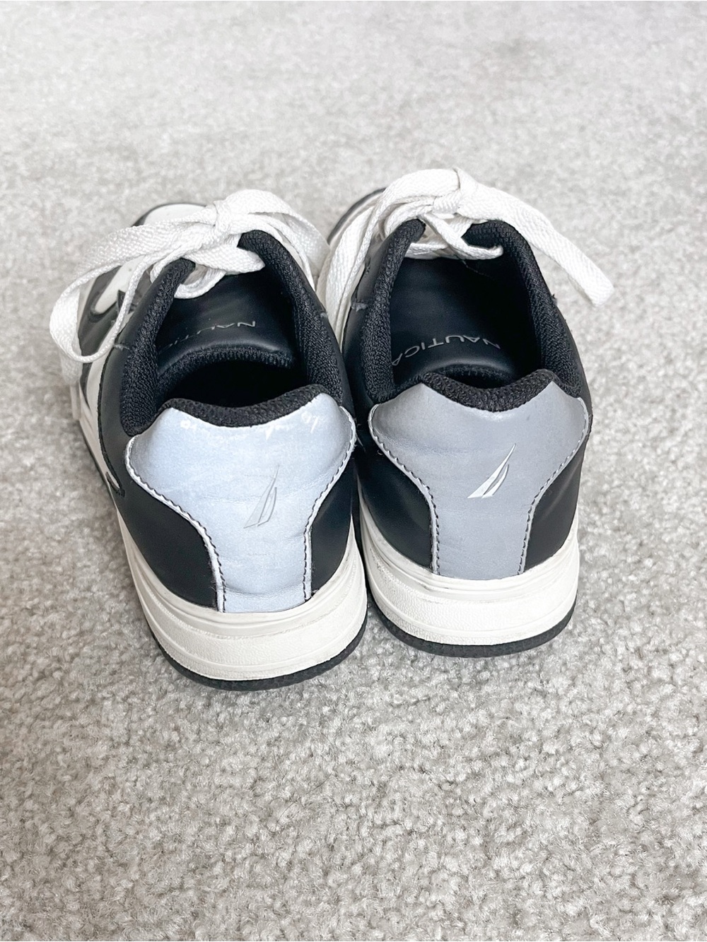 Nautica Kids | Low Top | Court Sneakers - Picture 4 of 6